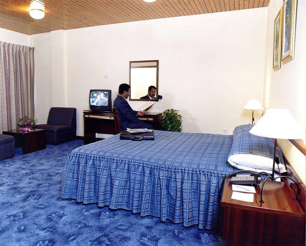 Atlas Hotel Manama Eksteriør bilde