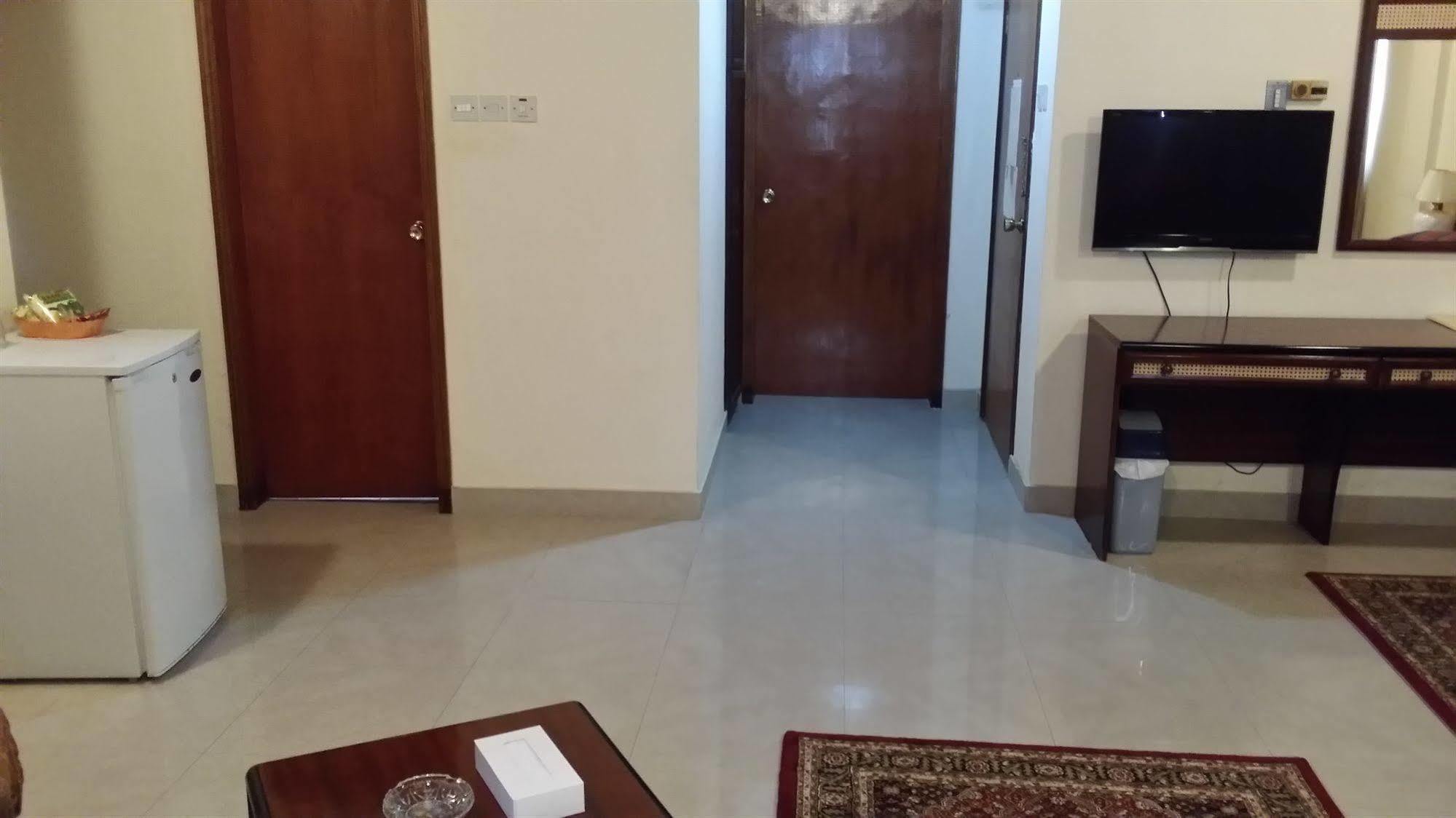 Atlas Hotel Manama Eksteriør bilde