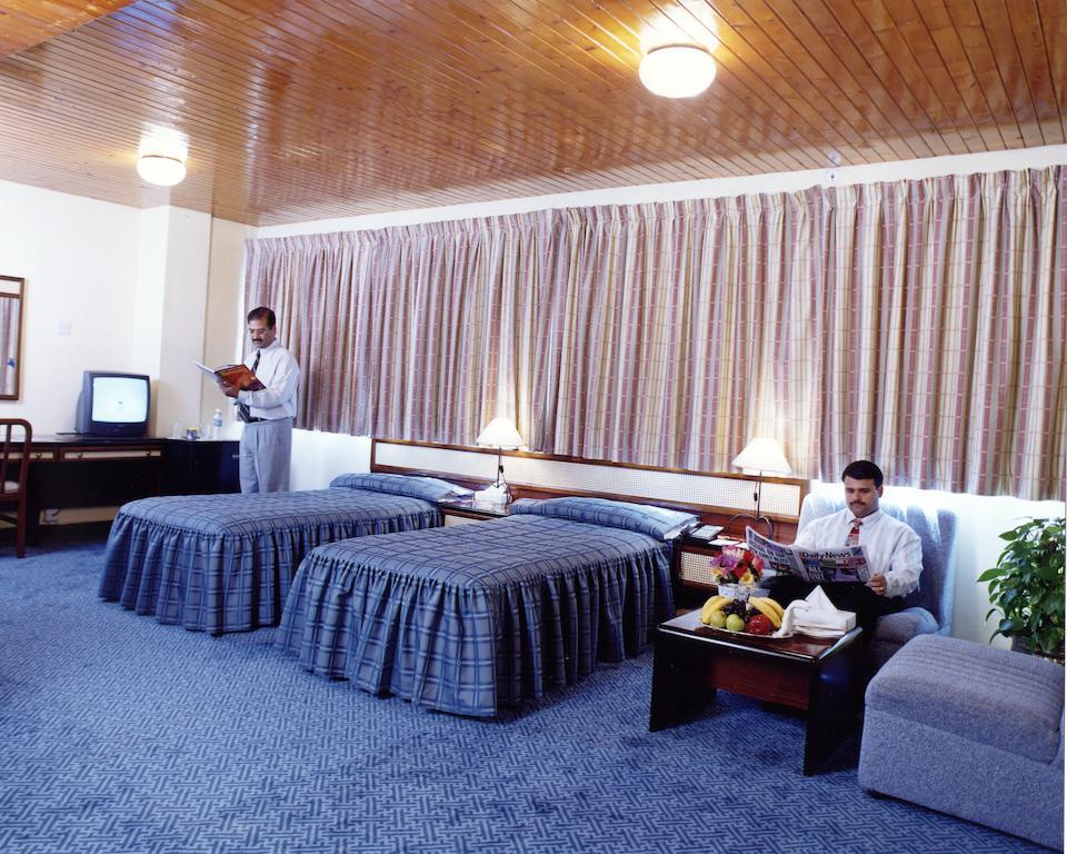 Atlas Hotel Manama Eksteriør bilde